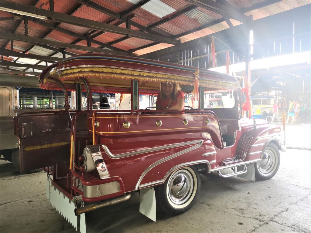 lee inside jeepney